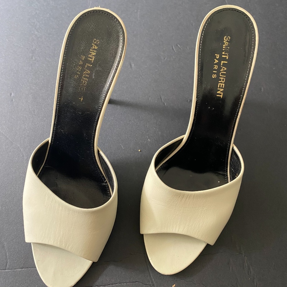 Saint Laurent  Leather Slides Beige Size: 10.5 | US10.5, IT40,1/2